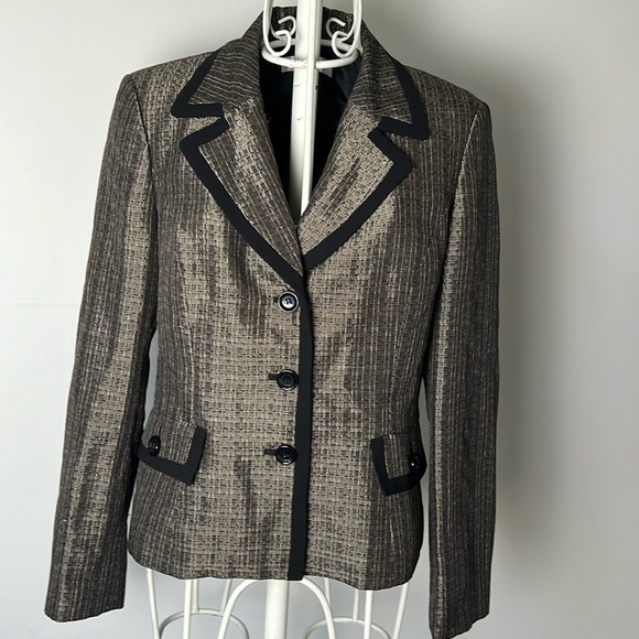 Jones Studio Jackets & Blazers - Jones Studio Blazer